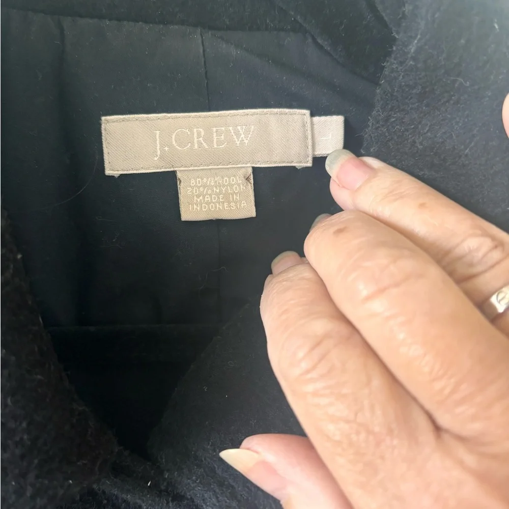 J Crew Women's Black Peacoat large! Fits an 8-10. - Picture 2 of 4